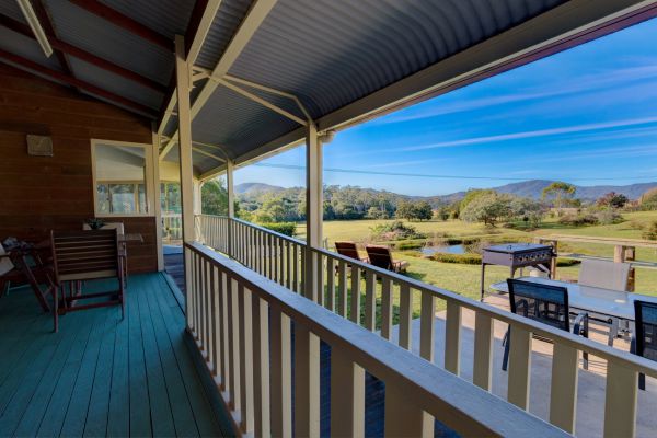 All About Me Bed And Breakfast - Perisher Accommodation 6