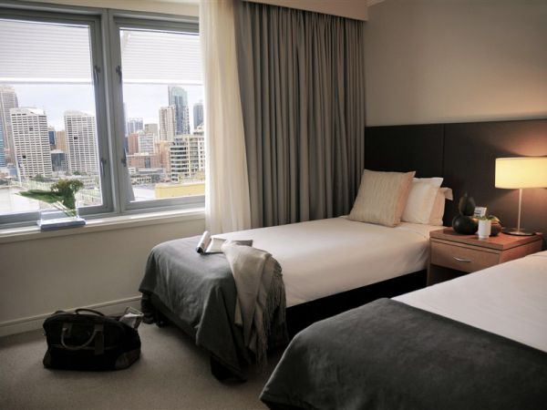 Astral Tower And Residences At The Star - Accommodation in Surfers Paradise 2