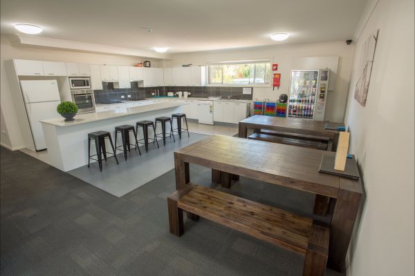 Aspire Mayfield - Accommodation Redcliffe 5