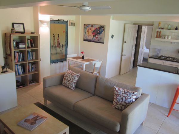 Bangalow Studio Apartment - Redcliffe Tourism