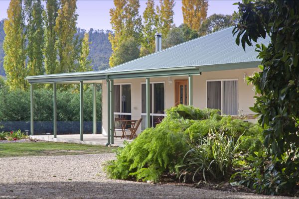 Brookfield Guesthouse - Accommodation Melbourne 0