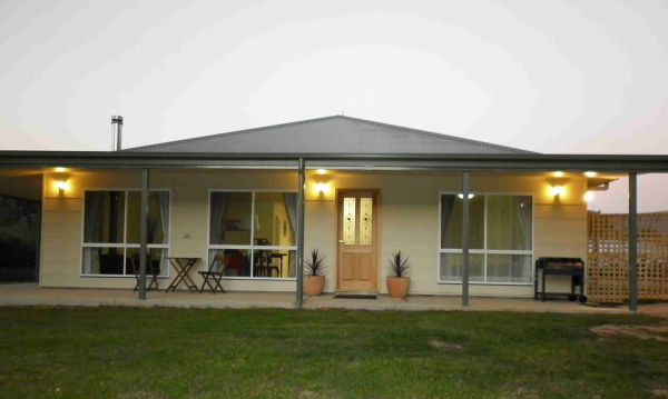 Brookfield Guesthouse - Accommodation Cooktown 1