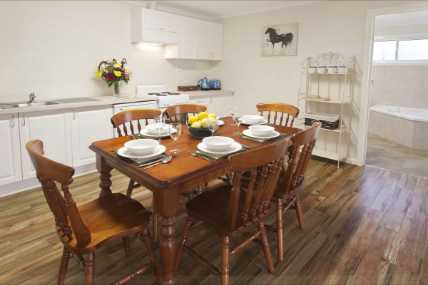 Brookfield Guesthouse - Accommodation in Surfers Paradise 7