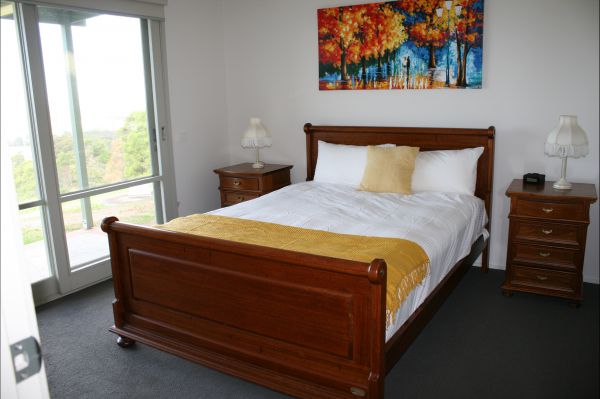 BTU Cottage Nowra Hill - Accommodation Redcliffe 1