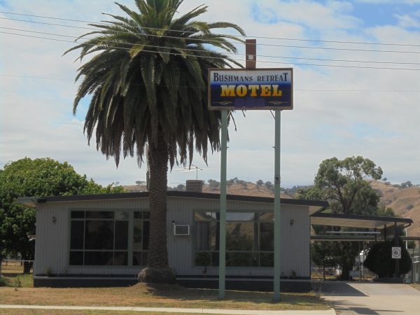 Bushmans Retreat Motel - Accommodation Gold Coast 0