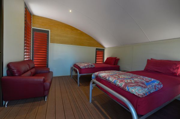Bungle Bungle Savannah Lodge - Accommodation in Surfers Paradise 2