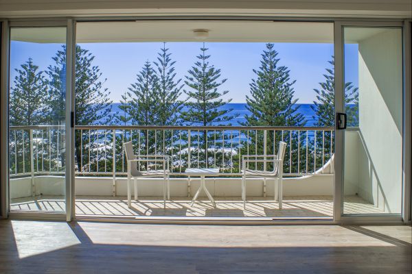 Cashelmara Burleigh Beachfront Apartments - Surfers Gold Coast 7