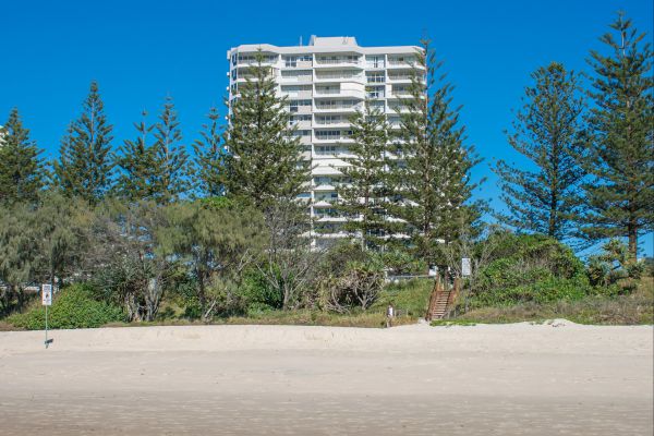 Cashelmara Burleigh Beachfront Apartments - Accommodation in Surfers Paradise 9