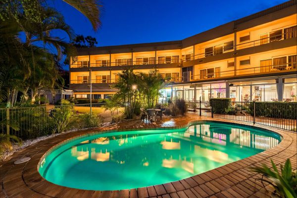 Camelot Motel And Licenced Restaurant - Accommodation in Surfers Paradise 7