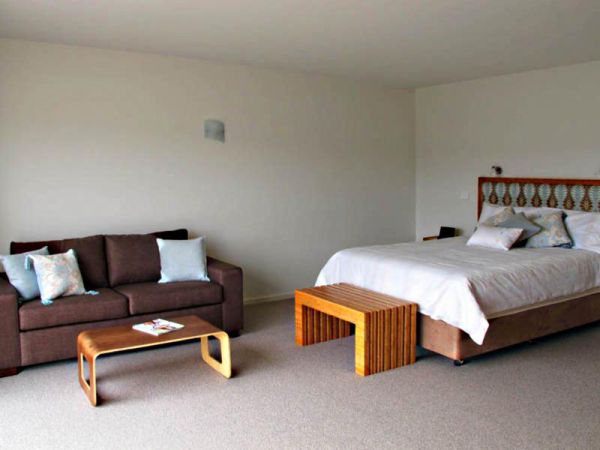 Cove Kettering - The - Accommodation Redcliffe 2