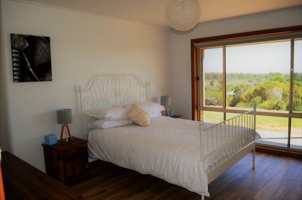 Coongalena View - Accommodation Gold Coast 6