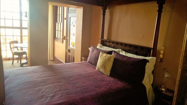 Crown And Anchor Inn - Accommodation Redcliffe 2