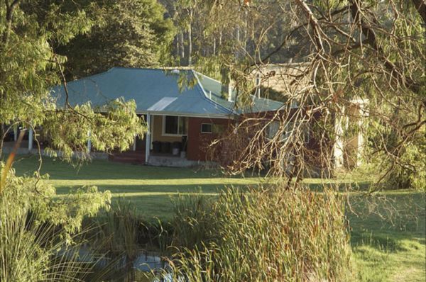 Crystal Springs Homestead - Accommodation Australia