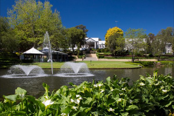 Crowne Plaza Hawkesbury Valley - Accommodation Nelson Bay