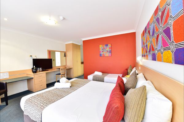 Diplomat Alice Springs - Accommodation in Surfers Paradise 7