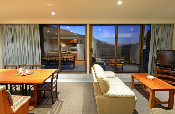 Falls Creek Country Club - Accommodation in Surfers Paradise 6