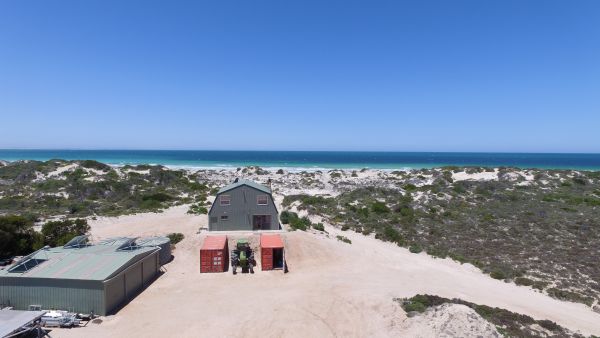 Fowlers Bay Beach House - Accommodation Port Macquarie 0