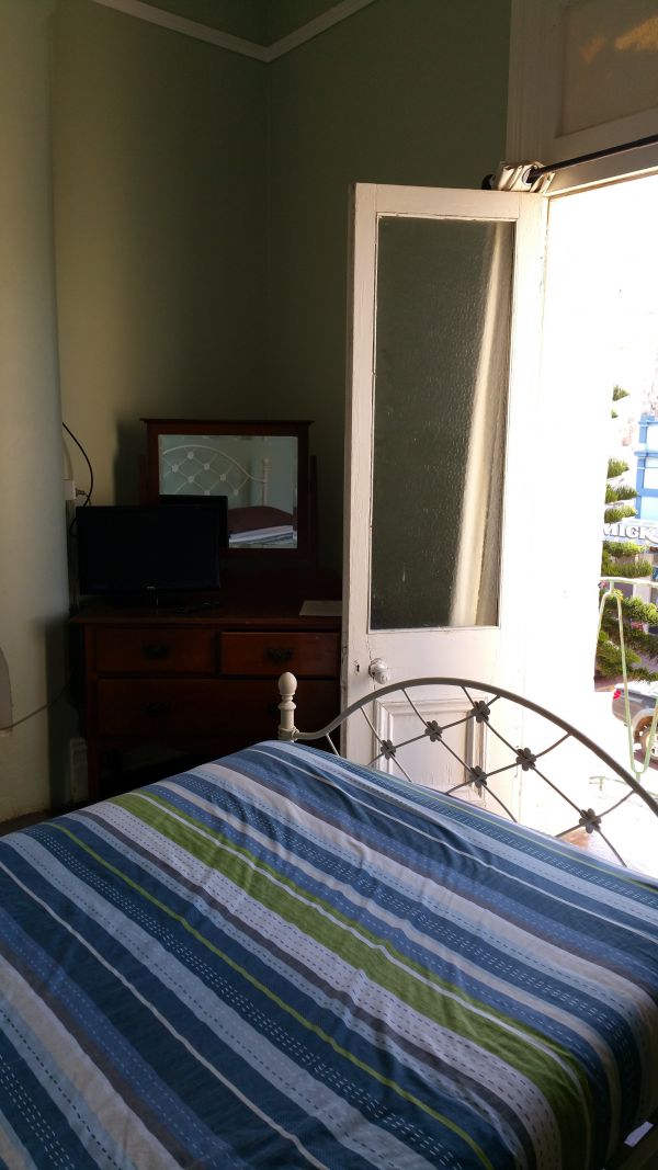 Foreshore Backpackers - Accommodation in Surfers Paradise 0