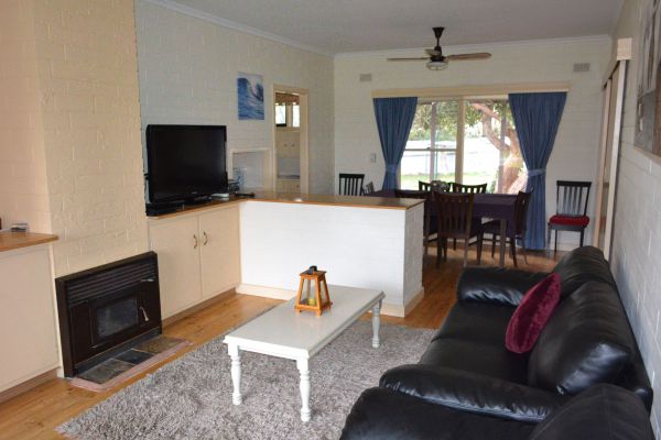 Goolwa Getaway - Accommodation in Surfers Paradise 2
