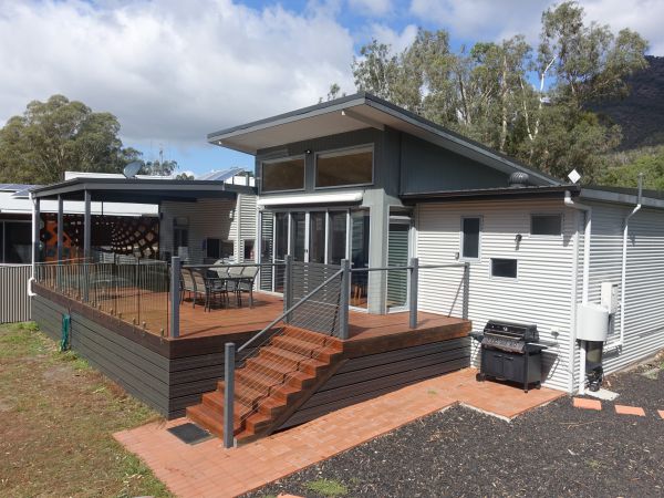 Hemley House - Accommodation Redcliffe 0