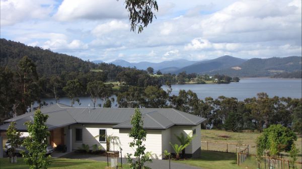 Huon River Cottage - Accommodation Redcliffe 0