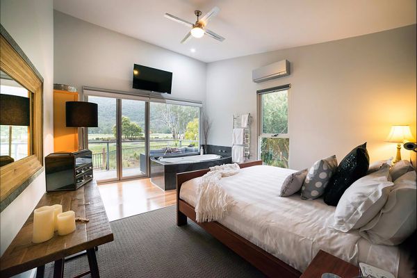 Icon Central Halls Gap - Accommodation in Surfers Paradise 2