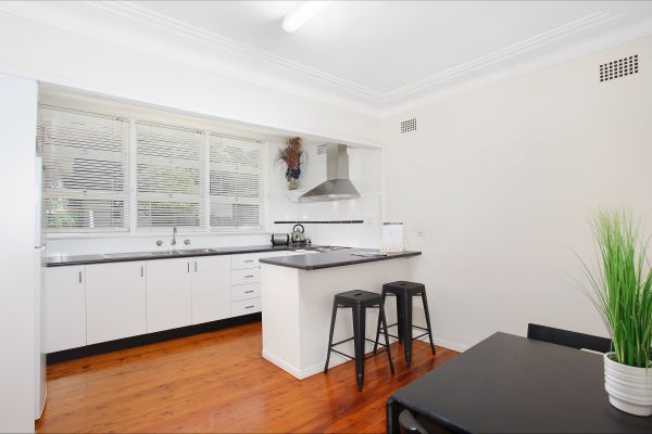 Le Bois Cottage - Accommodation in Surfers Paradise 3