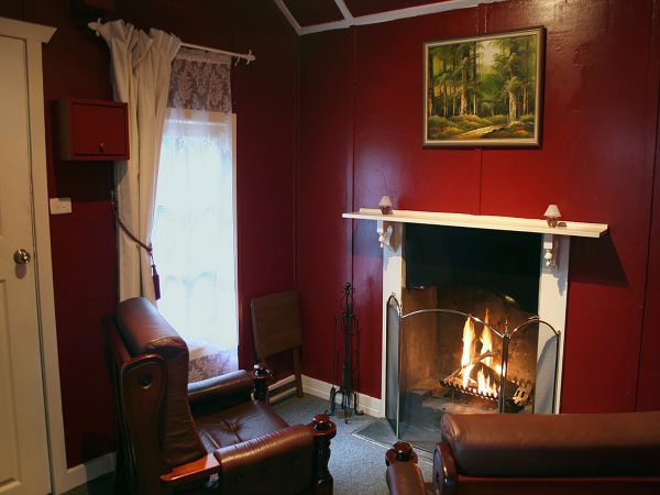 Lotus Lodges: Hush Cottage & Charmed Cabin - Accommodation Brunswick Heads 2