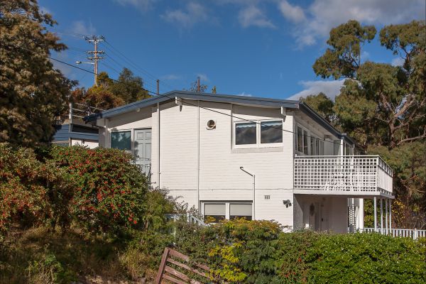 Long Beach House - Accommodation Redcliffe 1