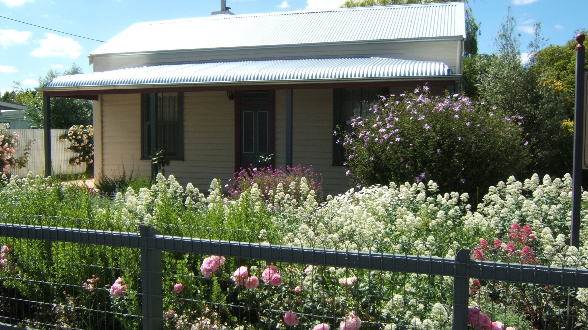 Willowbrook Cottages B&B's - Perisher Accommodation 0