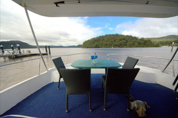 Luxury Afloat Hawkesbury River and Brooklyn - Maitland Accommodation