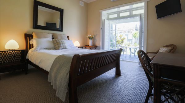 Merewether Beach House B And B - Accommodation Port Macquarie 1