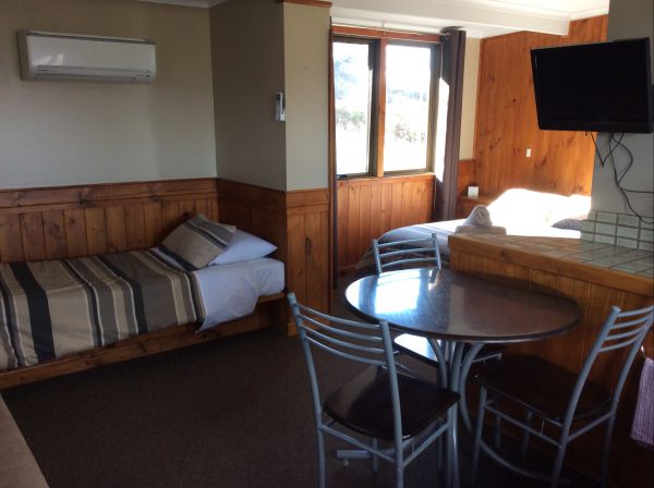 Mole Creek Cabins - Accommodation in Surfers Paradise 7