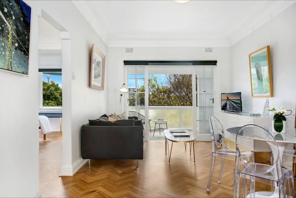 New Beach Apartment - Accommodation Melbourne 7