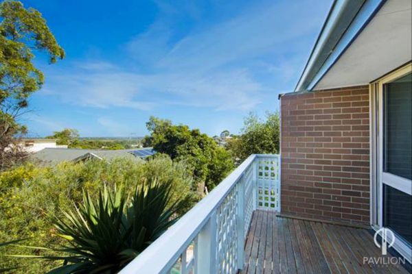 Ocean Groovers Getaway - Accommodation Redcliffe 1