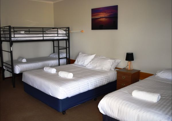 Port Albert Motel - Accommodation in Surfers Paradise 6