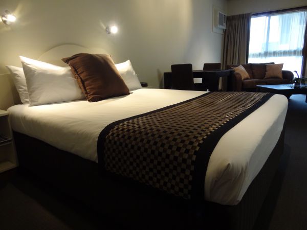 Quality Inn Presidential Motel - Accommodation Melbourne 0