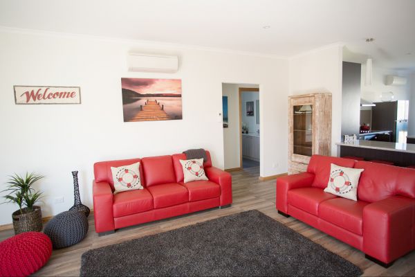 RED FIN part of BLUE FIN HOLIDAY HOMES - Accommodation Directory