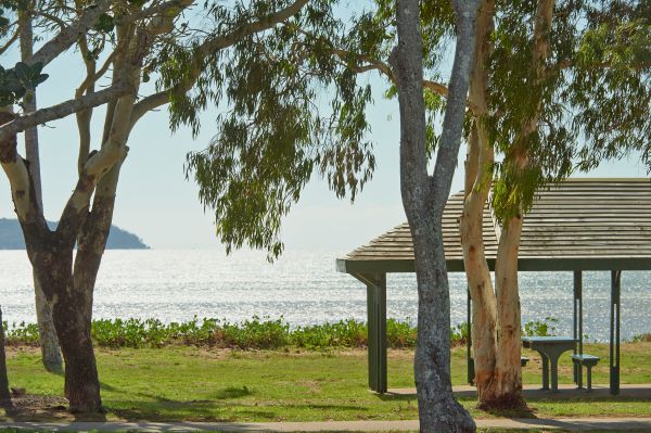 BIG 4 Rowes Bay Beachfront Holiday Park - Accommodation Gold Coast 5