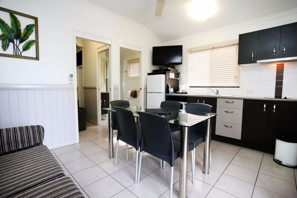 BIG 4 Rowes Bay Beachfront Holiday Park - Accommodation in Surfers Paradise 8
