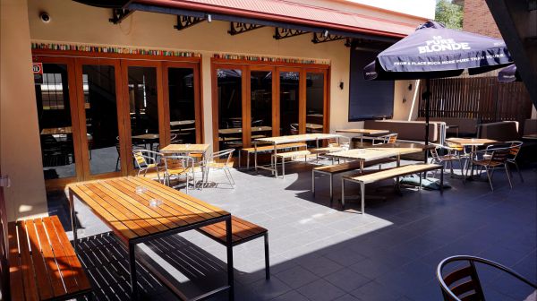 Royal Hotel Ryde - Redcliffe Tourism