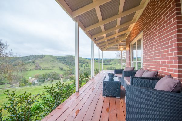 Shearer's Hill - Luxury Farm Stay - Accommodation Redcliffe 6