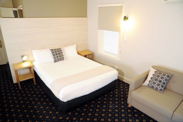Sovereign Hill Hotel - Nambucca Heads Accommodation 2