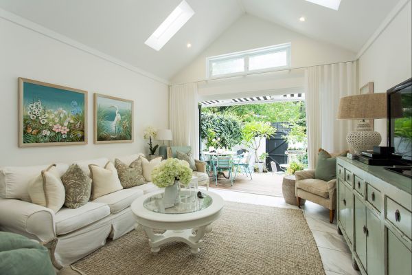 Stylish Interiors In The Bay - Accommodation Gold Coast 0