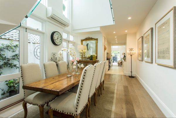 Stylish Interiors In The Bay - Surfers Gold Coast 2