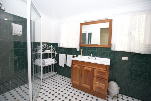 The Provincial Bed & Breakfast - Accommodation Redcliffe 4