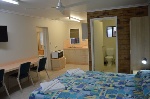 The Rover Holiday Units/Motel - Accommodation Mt Buller 7