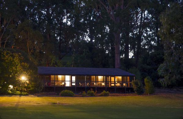 The Stirling Golf Club Motels - Accommodation in Bendigo 0