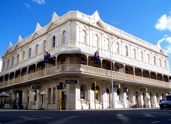 The Melbourne Hotel - Accommodation Brunswick Heads 0
