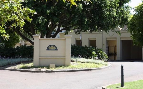 The Lombard Estate Sydney - St Kilda Accommodation